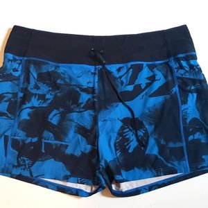 Lucy Revolution XL work out shorts